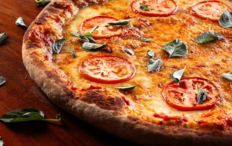 Spicy pepperoni and jalapeño deep dish pizza